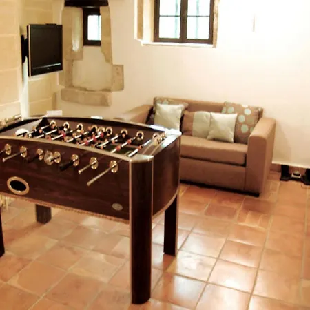 Charming Mansion With Private Swimming Pool In Peaceful, Wooded Area Feriehus *